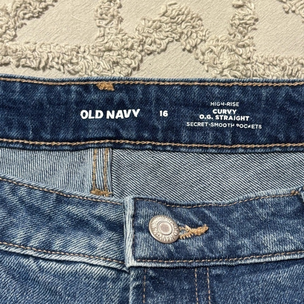 Old Navy NWT High Rise Curvy O.G. Straight Jeans size 16 - Picture 3 of 7